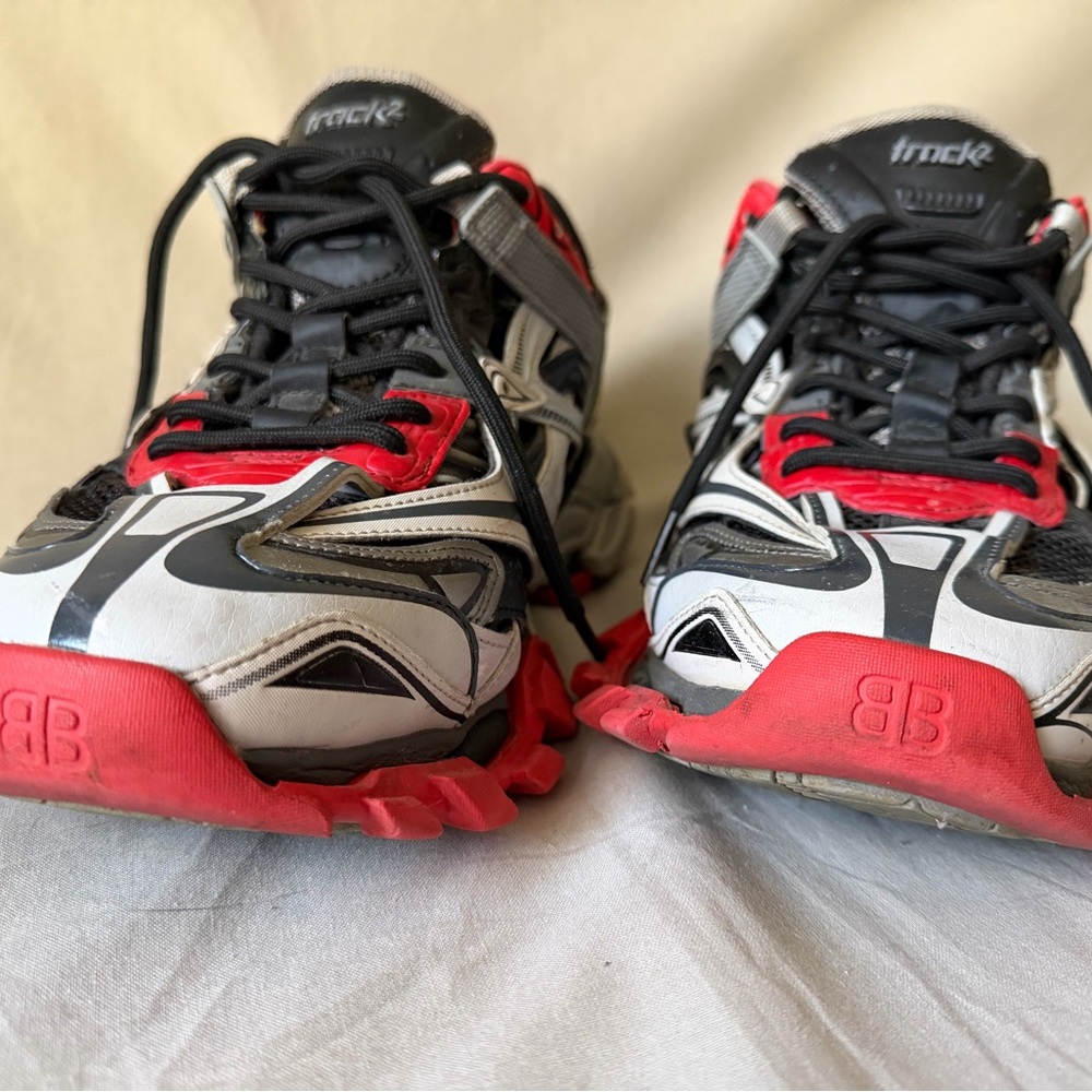 Balenciaga Track 2 Men's Red and Black Sneakers - Picture 5 of 12